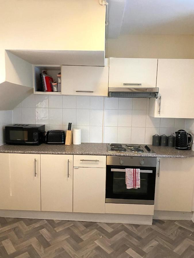 Апартаменты Charming Flats With Fast Wifi On The Famous Abbey Road Лондон Экстерьер фото