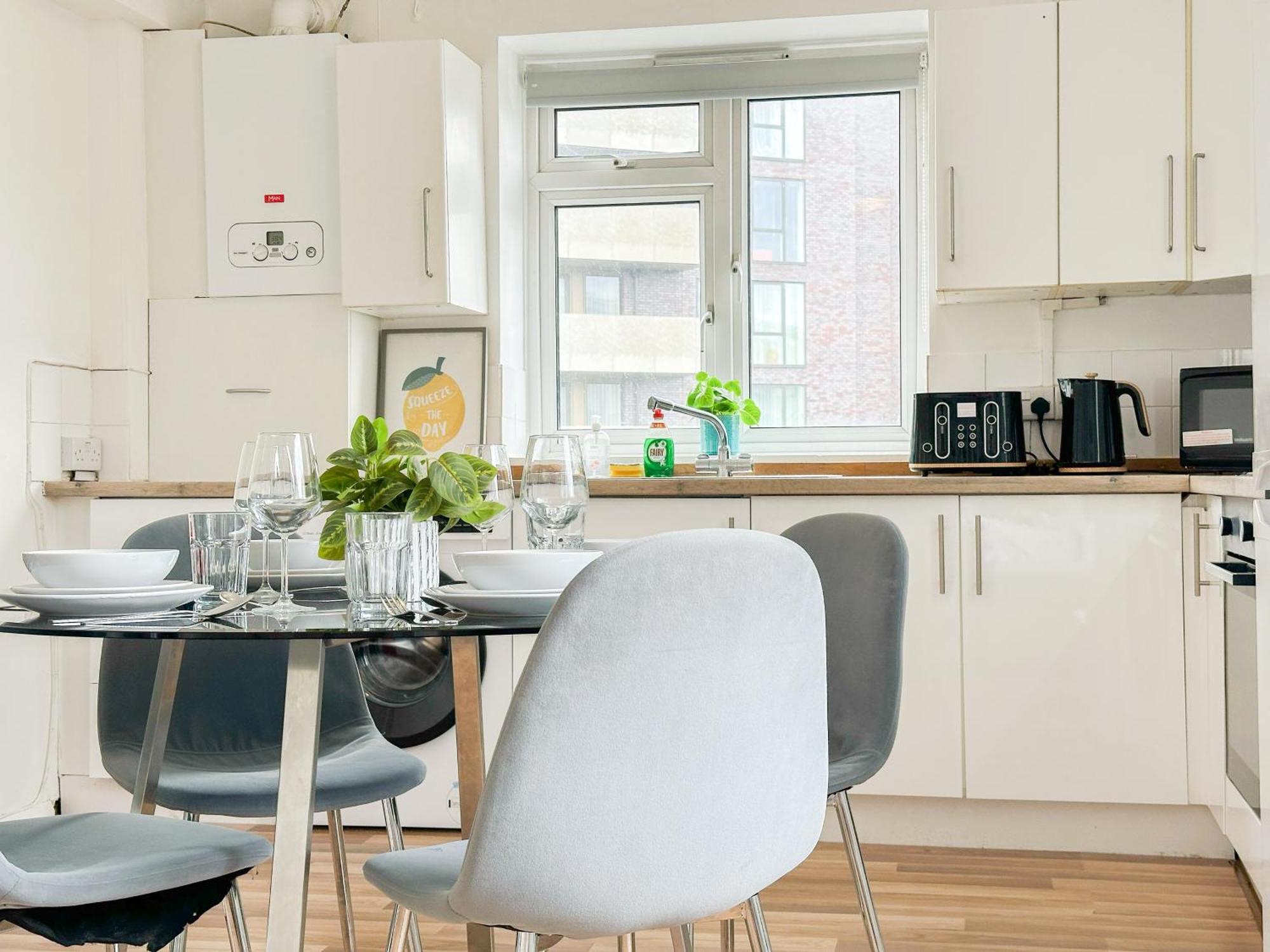 Апартаменты Charming Flats With Fast Wifi On The Famous Abbey Road Лондон Экстерьер фото