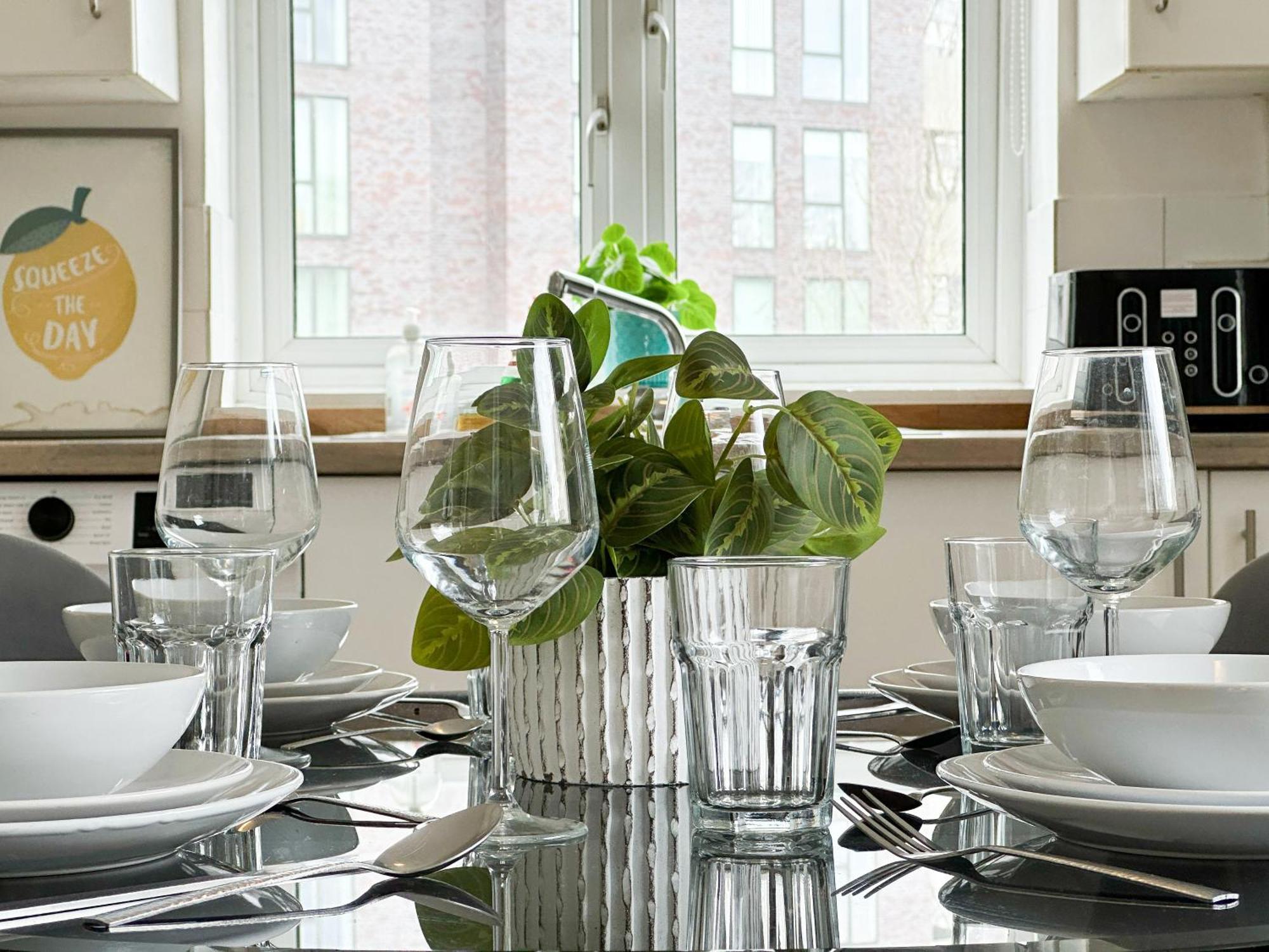 Апартаменты Charming Flats With Fast Wifi On The Famous Abbey Road Лондон Экстерьер фото