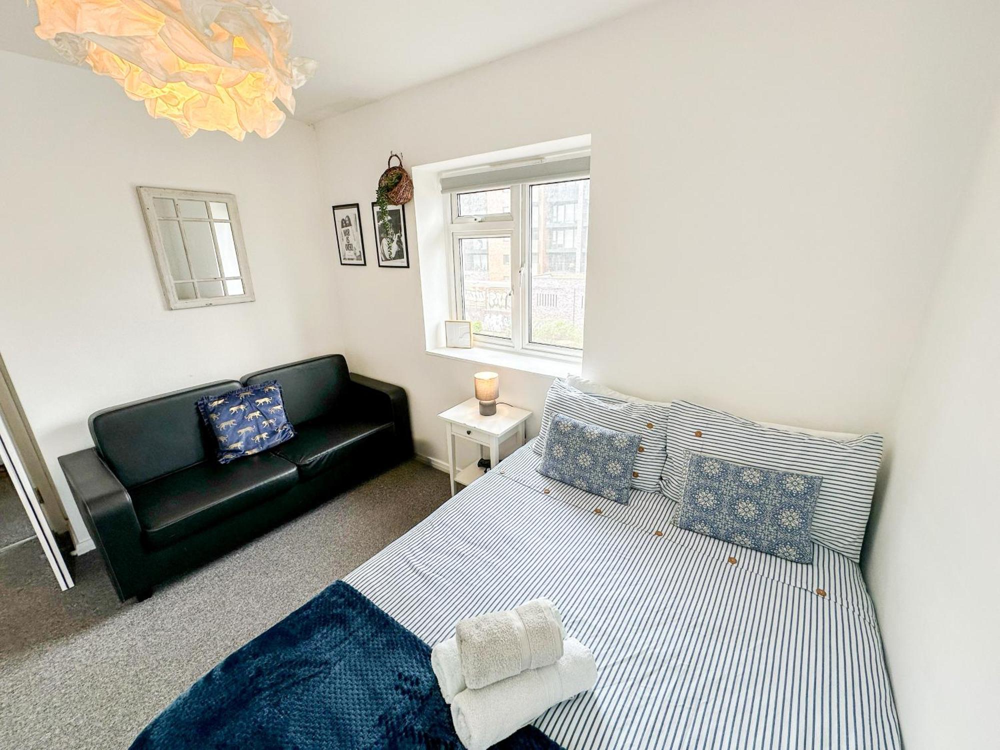 Апартаменты Charming Flats With Fast Wifi On The Famous Abbey Road Лондон Экстерьер фото