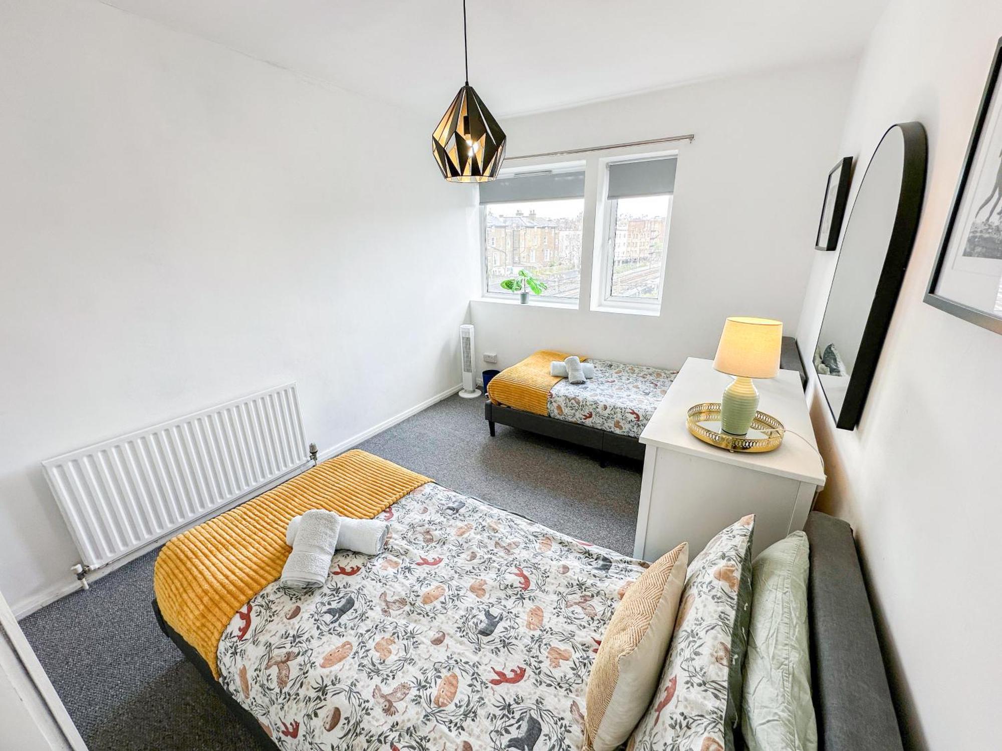 Апартаменты Charming Flats With Fast Wifi On The Famous Abbey Road Лондон Экстерьер фото
